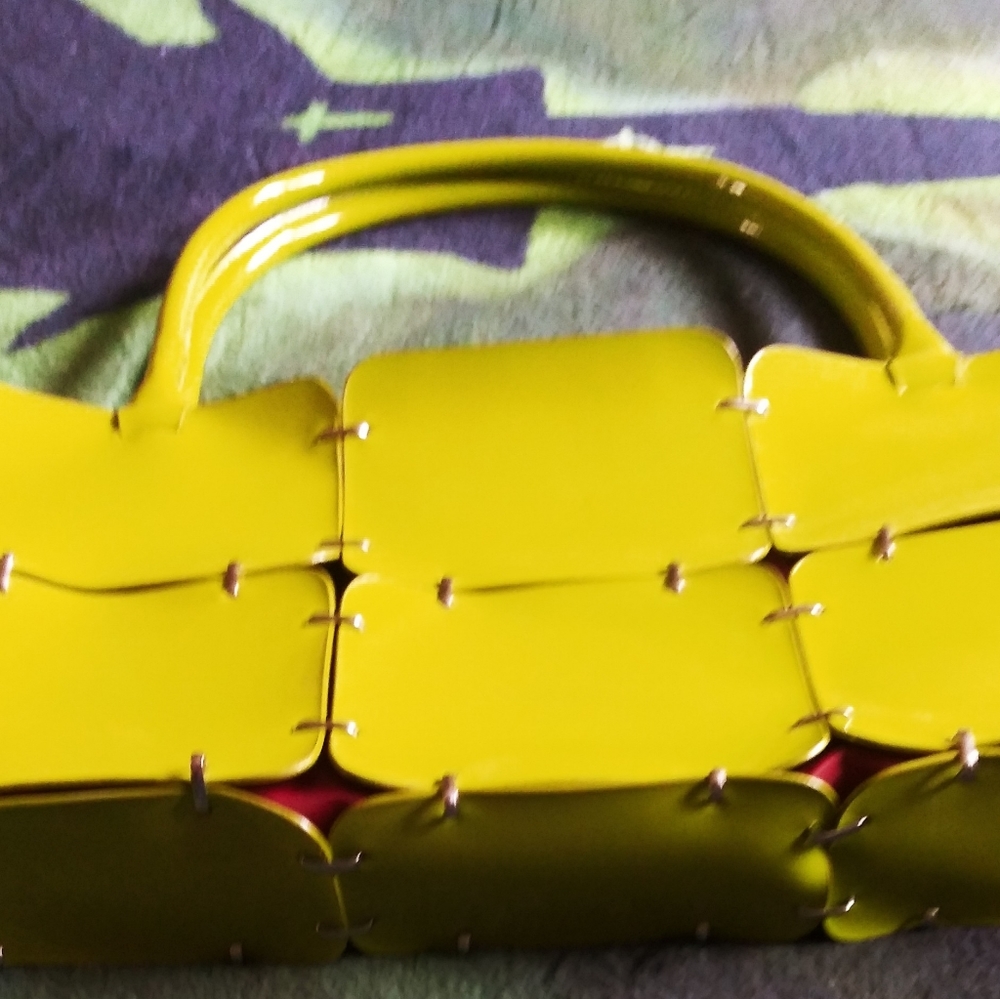 Trend setting handbag - Picture 3 of 7
